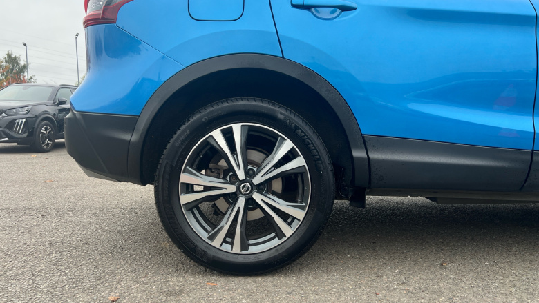 Nissan Qashqai 1.3 DiG-T 160 N-Connecta 5dr DCT Petrol Hatchback